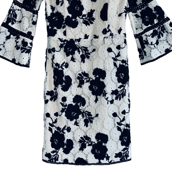 NEW Adelyn Rae Floral Lace Crochet Bell Sleeve Sheath Dress Size Medium - Picture 8 of 15